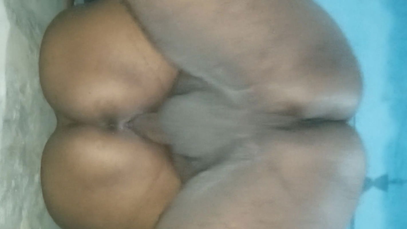 Girlfriend first time fucked by her boyfriend in the room with Big penis