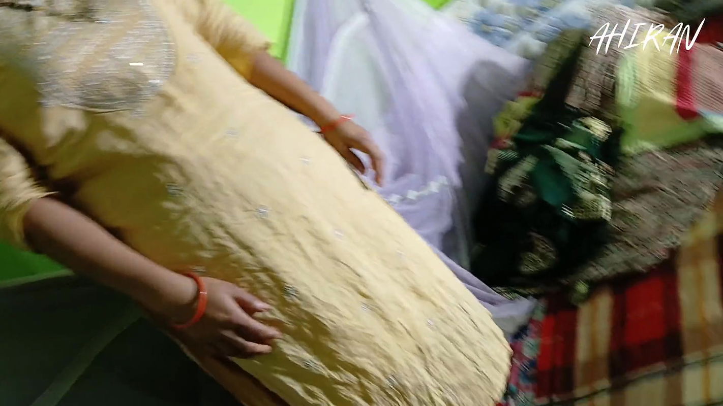 GIRL REVIEW AND FOREPLAY HER BOOBS