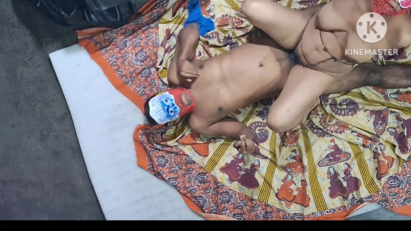 Fuck my stepunty while uncle is not home