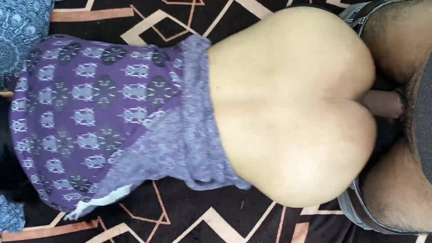 Friend’s mother ko paisa ka lulaq de kar chut mari full hindi sex video