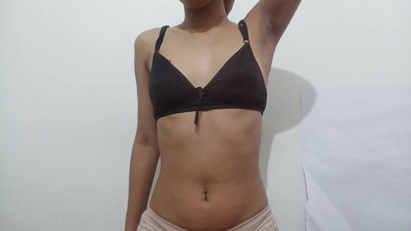 Fingering & Cum on cam