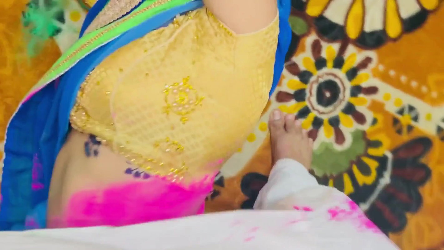 Father-in-law and Daughter-in-law’s Color Rallies, Holi Sex