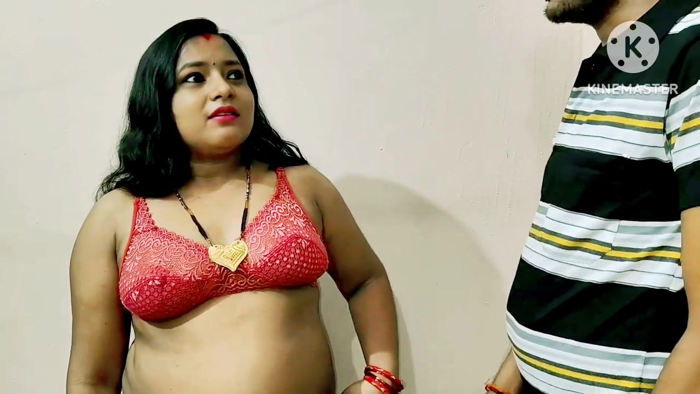 Extreme tight Ass Angry Bhabhi Romance with Neighbour Boy During Electrician Fault Repairing with Hindi audio