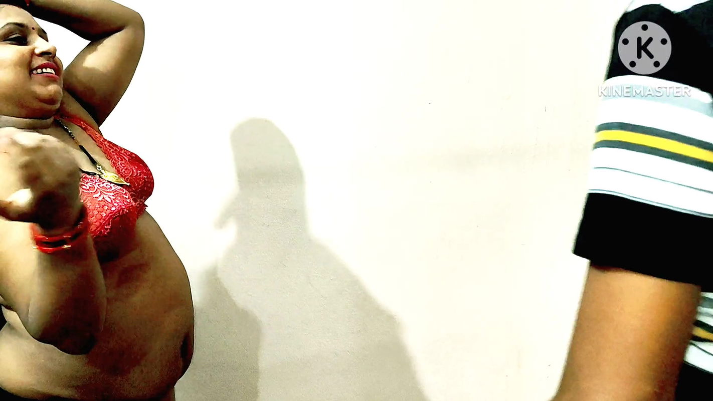 Extreme tight Ass Angry Bhabhi Romance with Neighbour Boy During Electrician Fault Repairing with Hindi audio