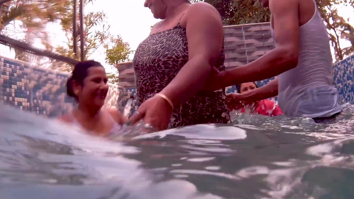 exchange, pool sex——-