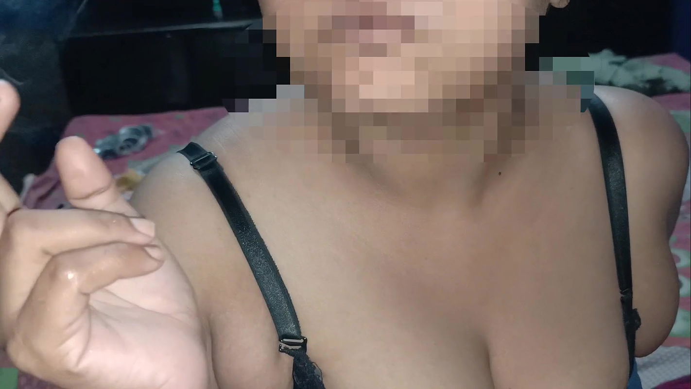 Didi stole papa’s cigarette, brother drank his cigarette ?