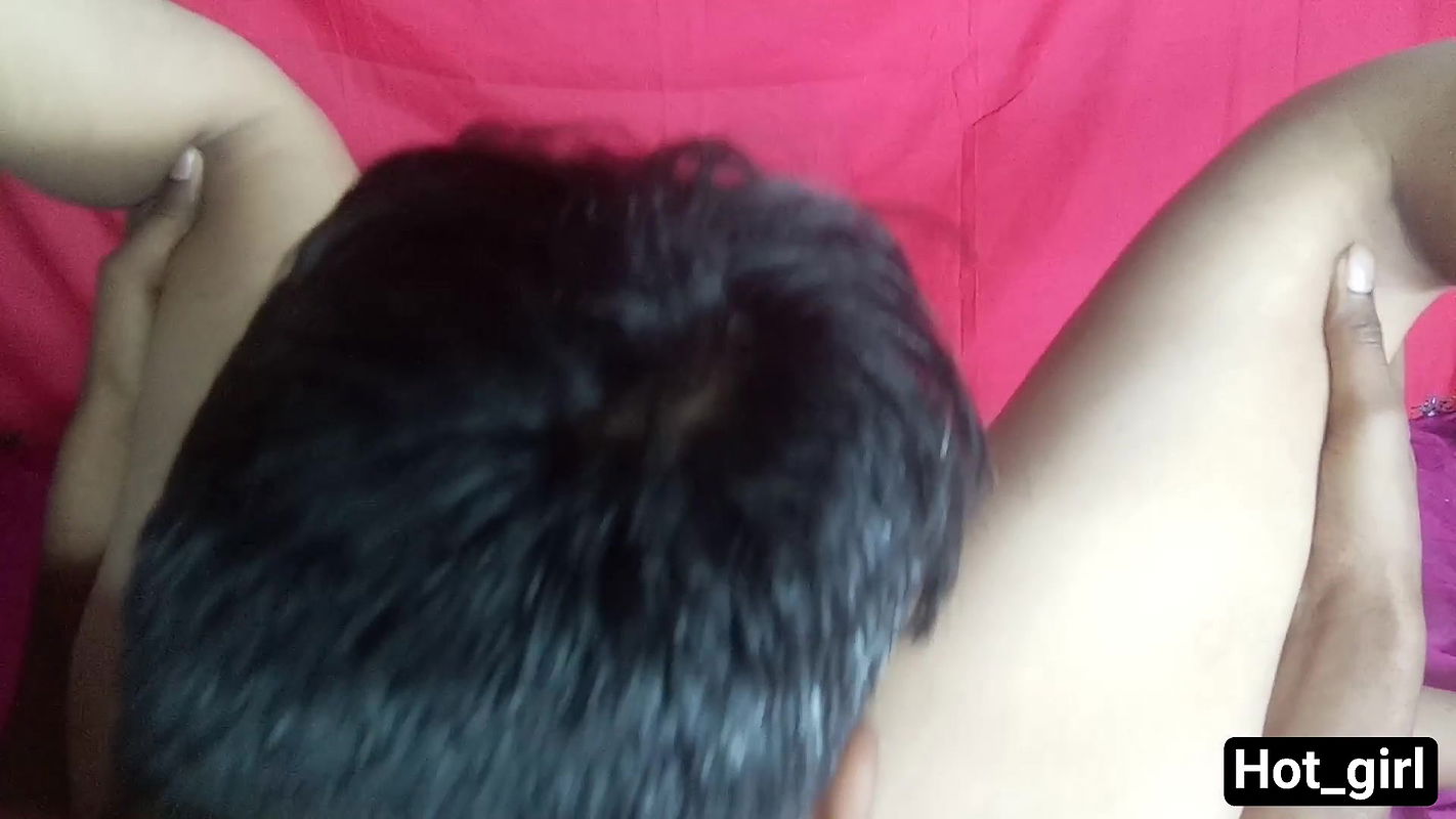 Dewer ne meri chut ko chucha Hot_girl