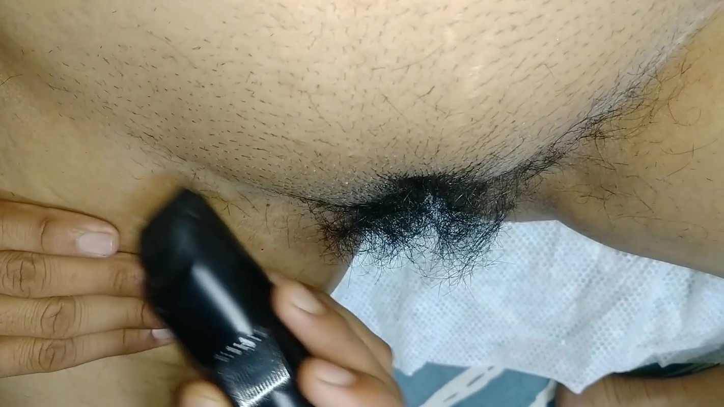 Devar triming bhabhi pussy hair part2