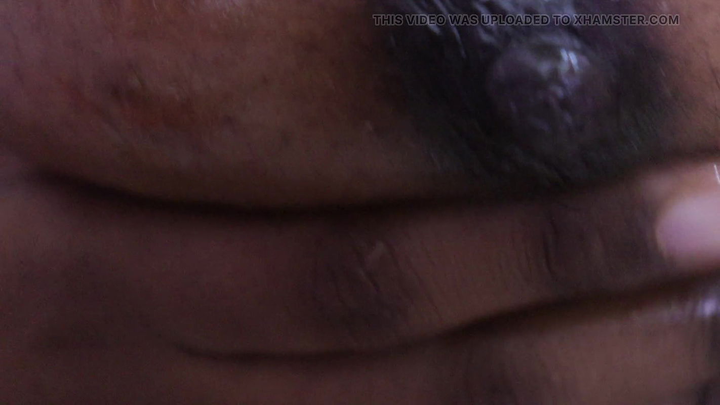 Desi Tamil Girl massage her boobs close up tits show