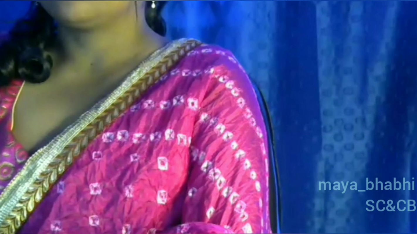 Desi sexy girl getting hot while dancing