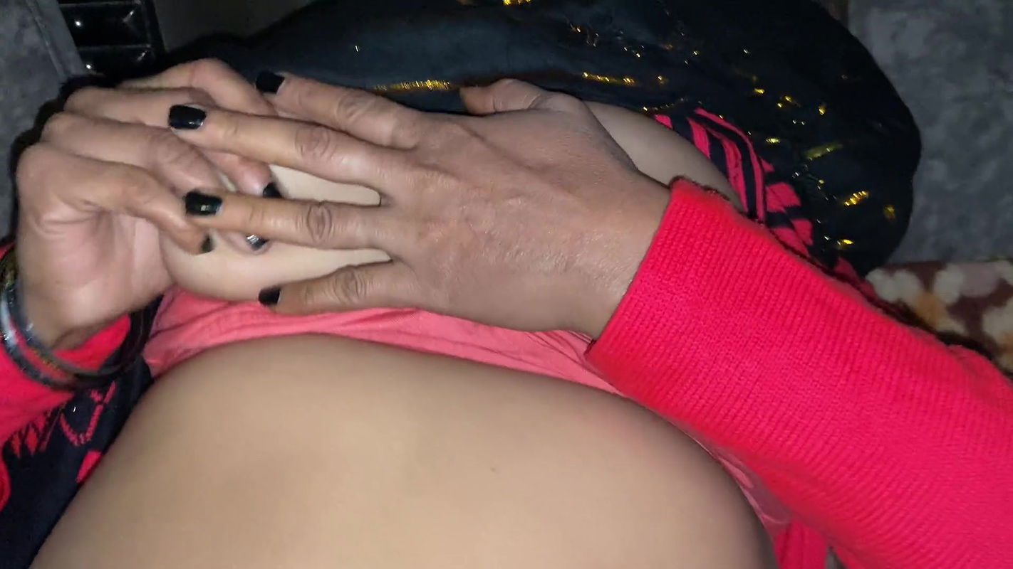 Desi indian shows Big Boobs her Fresh Virgin Pussy and Big Ass