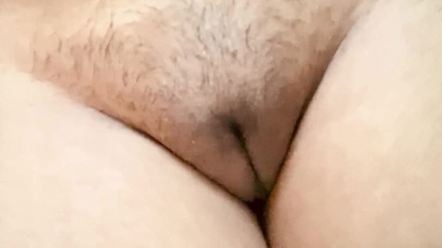 Desi Indian sexy hairy pussy
