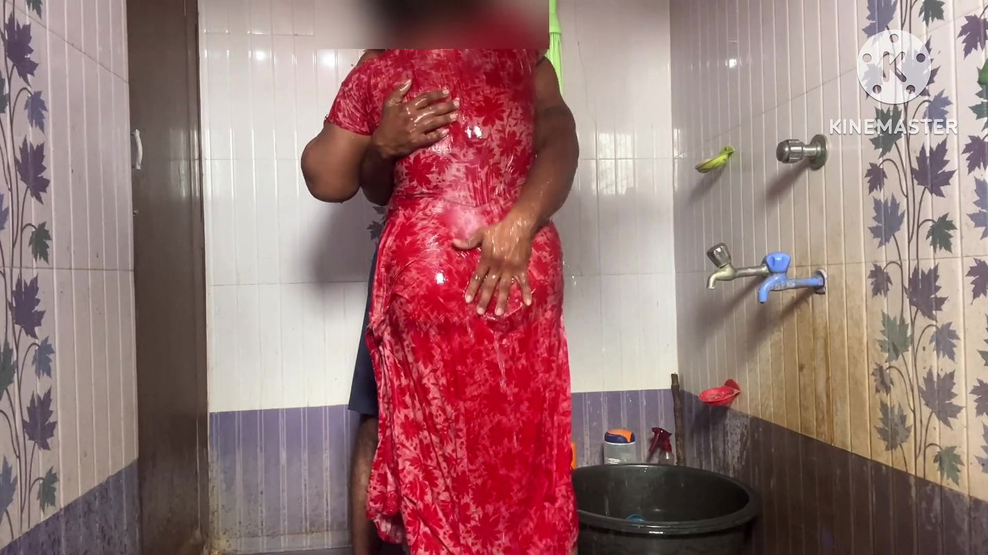 Desi husband and wife having sex in the bathroom with shower water running