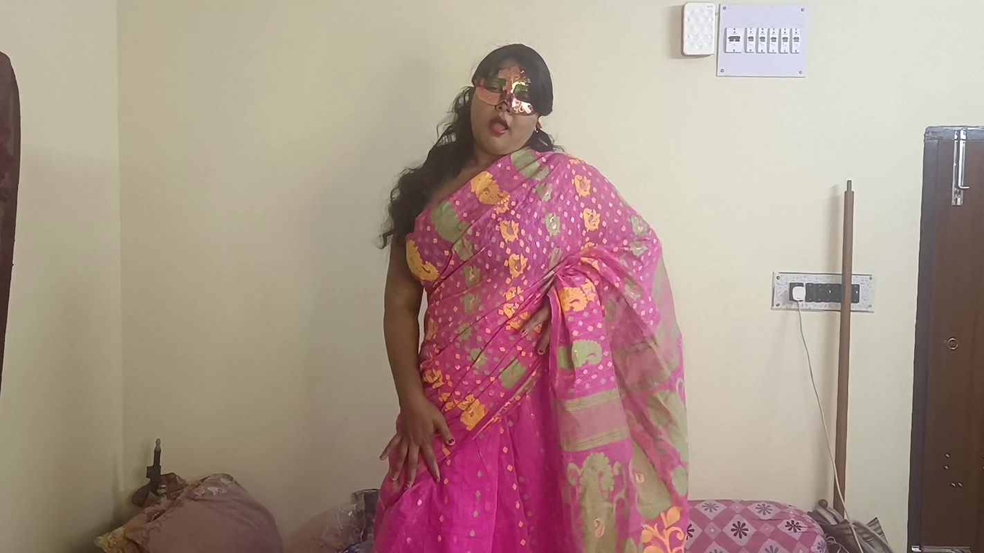 Desi bhabhi ki jawani aur chut ki Pani pine ke liye taiyar ho kya sab