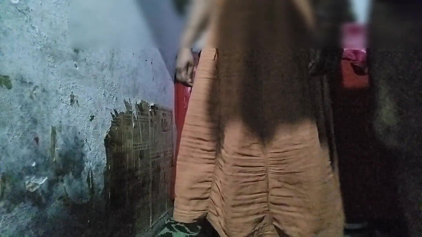 Aapni hi didi ko chood diya raat ko bahut maaza Aya didi ki gaand fhad di