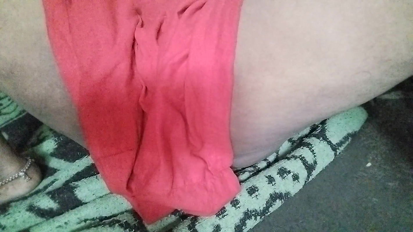 Aaj to pados wali bhabhi na ghar bulakar aapni choot ki shawing karwai