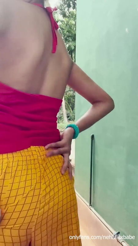 Girlfriend Nude video Mms Showing boobs Outdoor masturbation