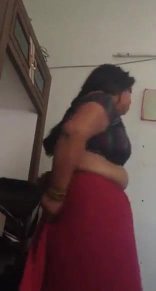 telugu bhabhi juicy melon wearingari