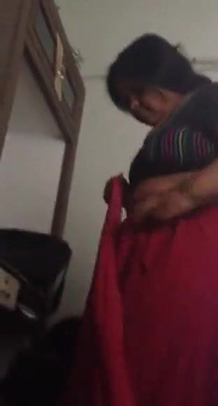 telugu bhabhi juicy melon wearingari