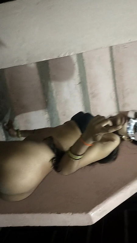 Douli bhabhi ne chut se