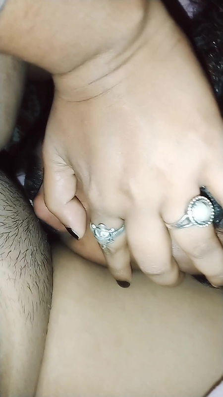 Desi girl got very horny when I licked her juicy pussy