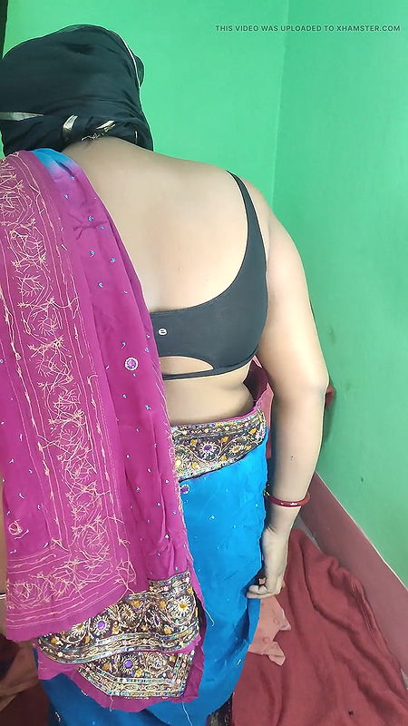 Cucumber fucking by Indian curvy women