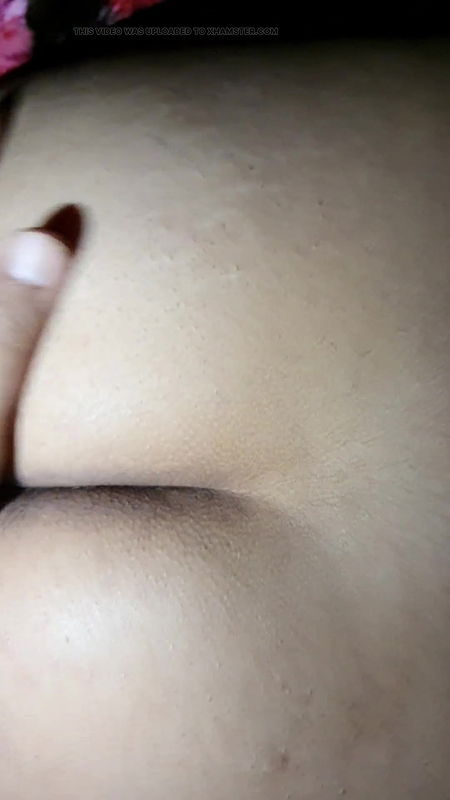 Bhabhi ki salwar khol ke chut or gand dekhi. Indian bhabhi ass hole