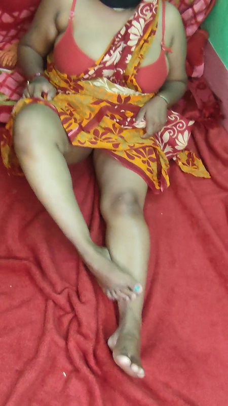 Bbw Indian wife Showing her assholes closeup