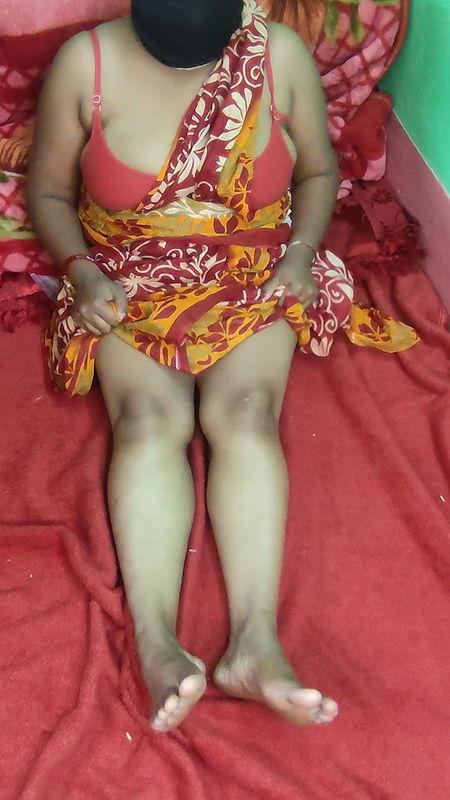 Bbw Indian wife Showing her assholes closeup