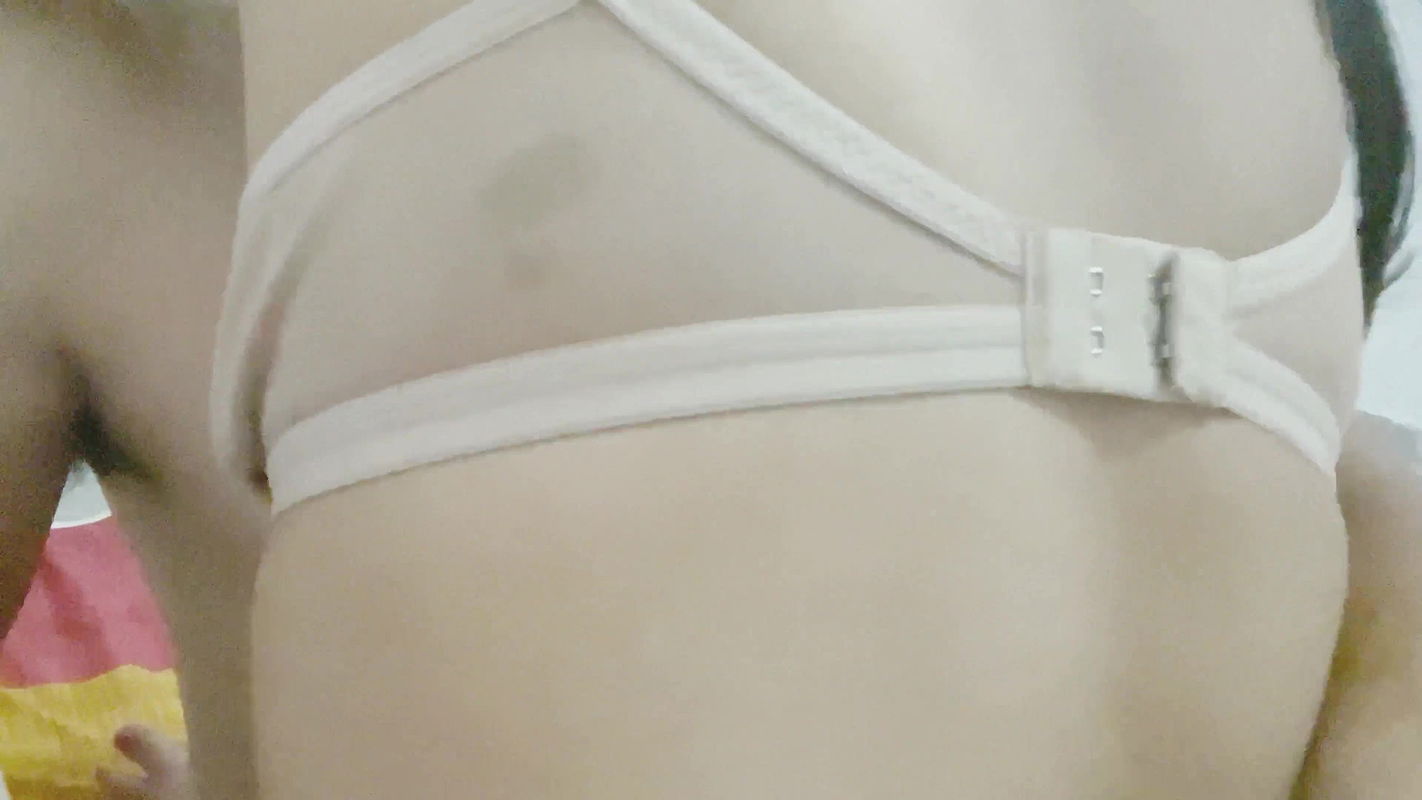 FUCKING VIRGIN COLLEGE GIRLFRIEND AND SHE MOANED LIKE CRAZY HINDI AUDIO