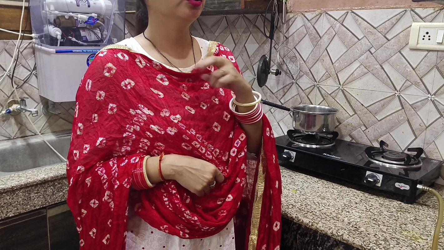 Ex-boyfriend convinced ex-gf to have one last fuck in Kitchen Cumshot on her sexy Beautiful body– hot xxx