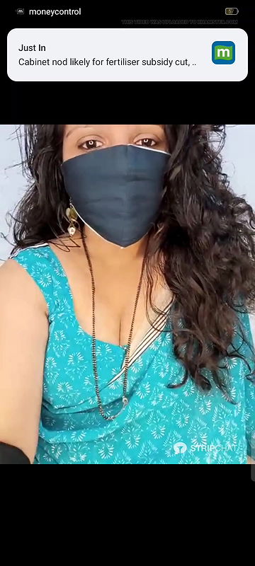 Horny Desi Indian housewife Aunty nude vide