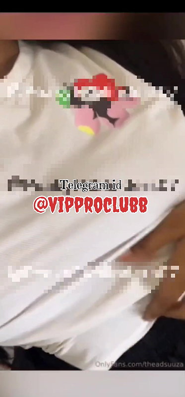 Indian model Thea Dsuza