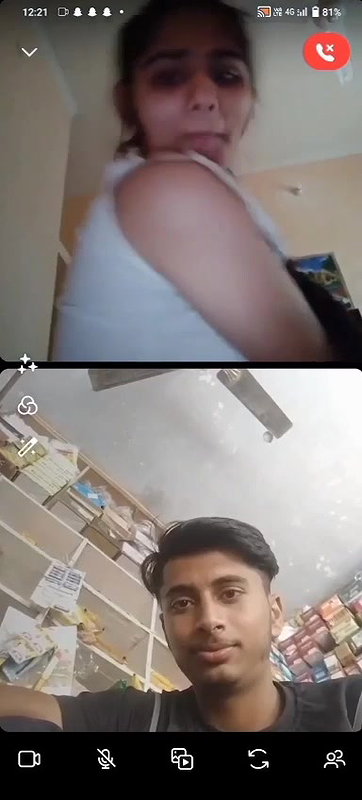 Desi cute hot gf showing nude on video call