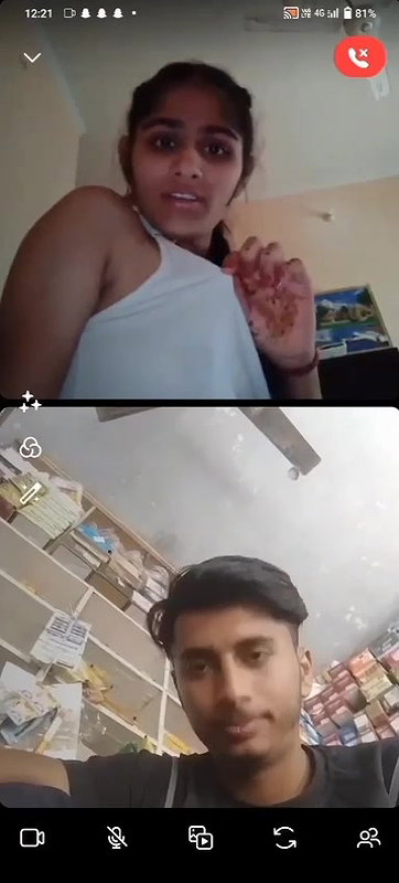 Desi cute hot gf showing nude on video call