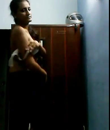 aroushi 36c boobs exposed