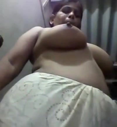 bhabhi boobs full of milk