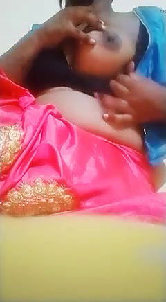 Indian girl boob pressing hot video