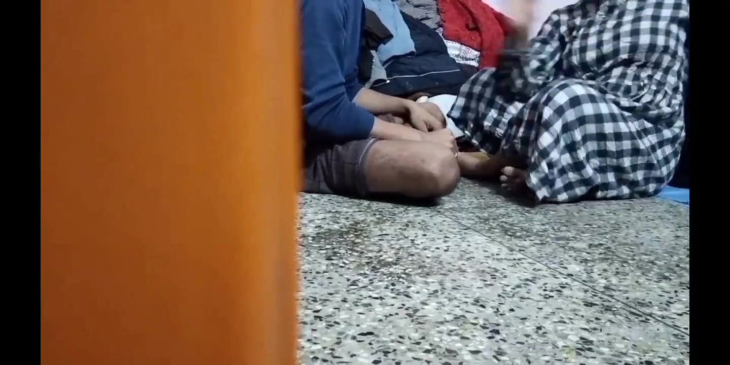 Kapro ka dokan me chudai video record hua