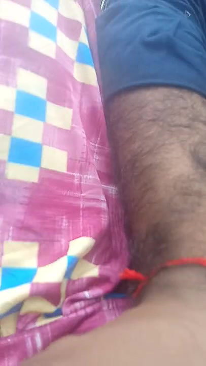 Jungle me chaddi hatake chut ko choda