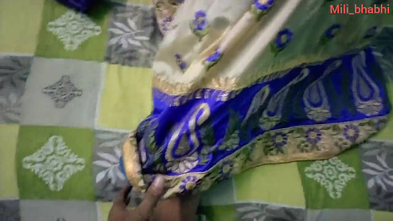 Indian Hot Biwi ke Gulabi Chut Jabardast chudai