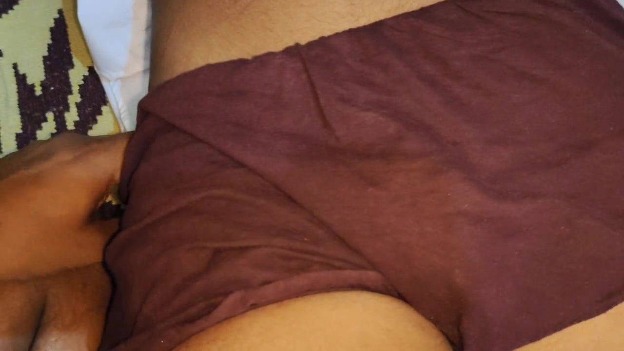 Indian dirty komal se3 hindi. Indian college girl romances videos