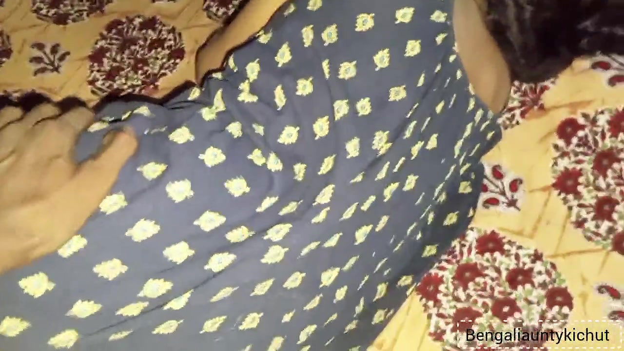 Indian black chut sexy aunty ki chudai night pure Raat Bengali clear audio