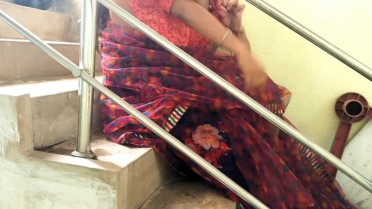 Indian bhabhi her brother-in-law in Siri video part 2