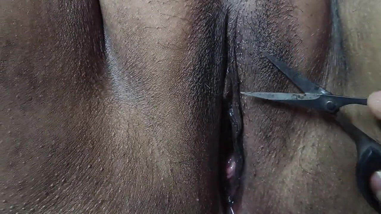 Indian Bengali Housewife Boudi Pussy Hair Cut