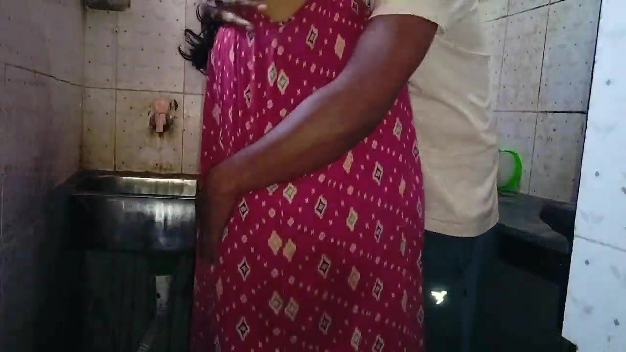 I went to my neighbou auntys kitchen and fuck him in her kitchen