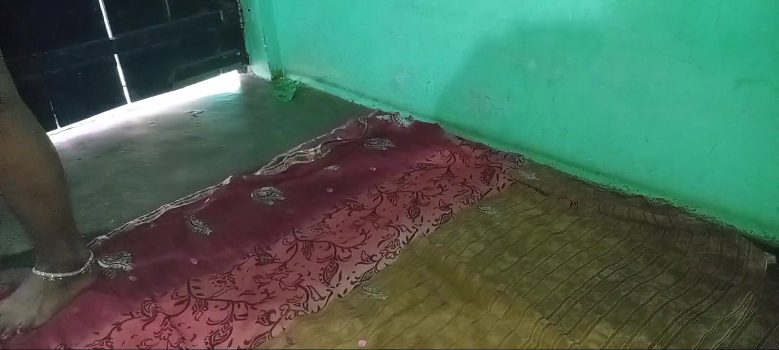 Homemade sister-in-law’s clothes undressed and country sex