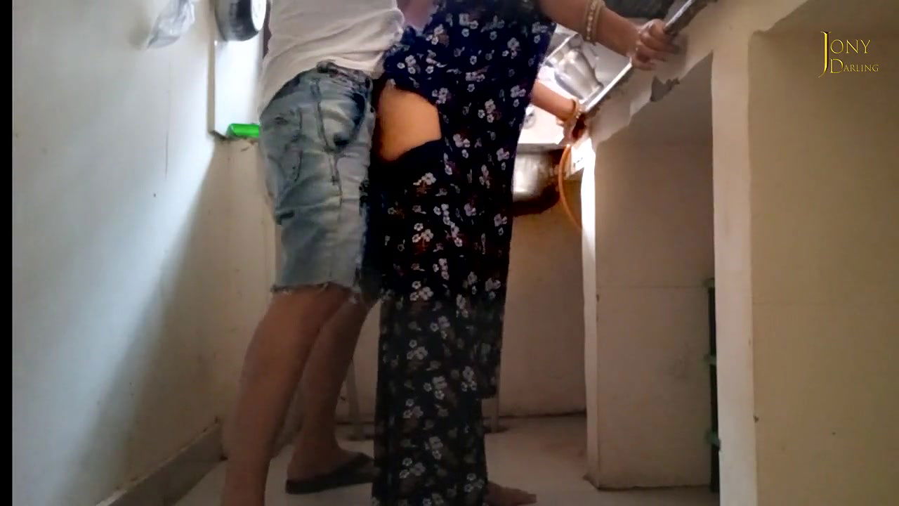 Behanchod Indian Behan Ke Sasural Mein hi Didi ko Pel Diya