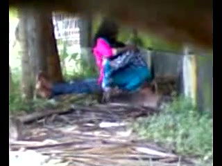 desi lover open love recorded byecurity guard