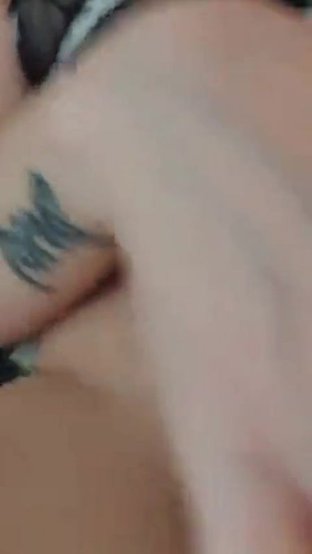 huge cum show,4 fingers deep in puss